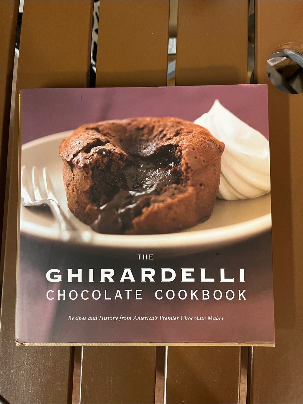 NWT Ghirardelli Chocolate Cookbook